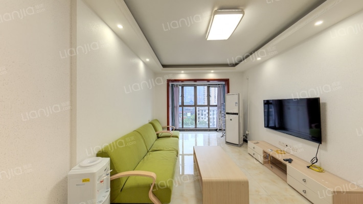 世茂外滩里二手房实景图