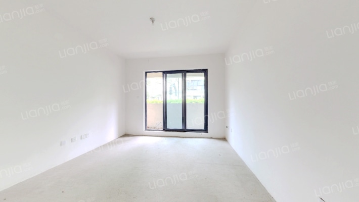 隐溪谷二手房实景图