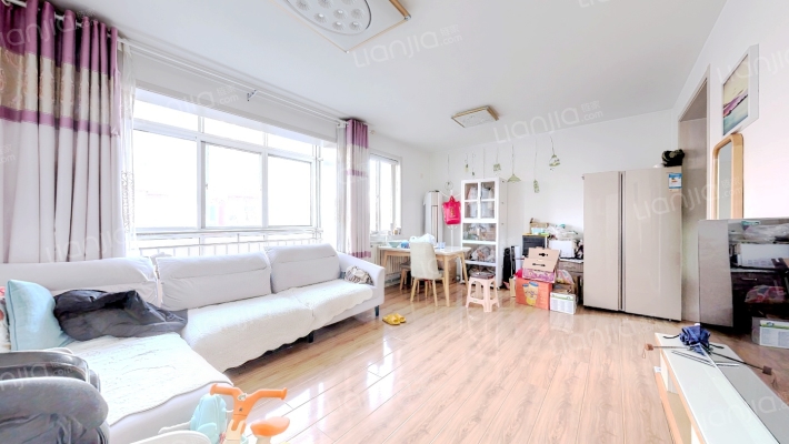 金东世纪B二手房实景图