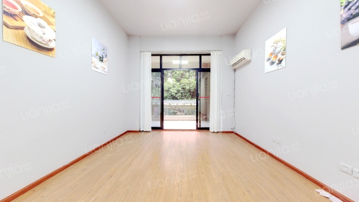 中德英伦联邦A区二手房实景图