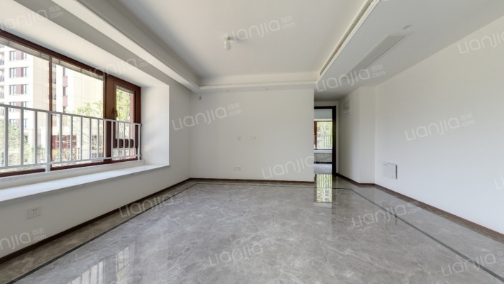 景瑞路劲海逸翠廷二手房实景图