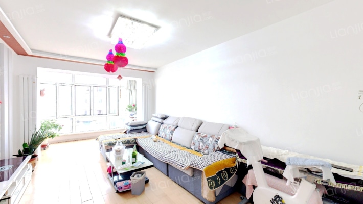 香滨名苑二手房实景图