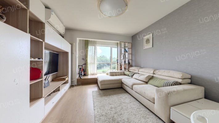 龙山华府二手房实景图