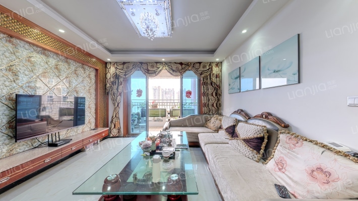 乔弘东郡二手房实景图