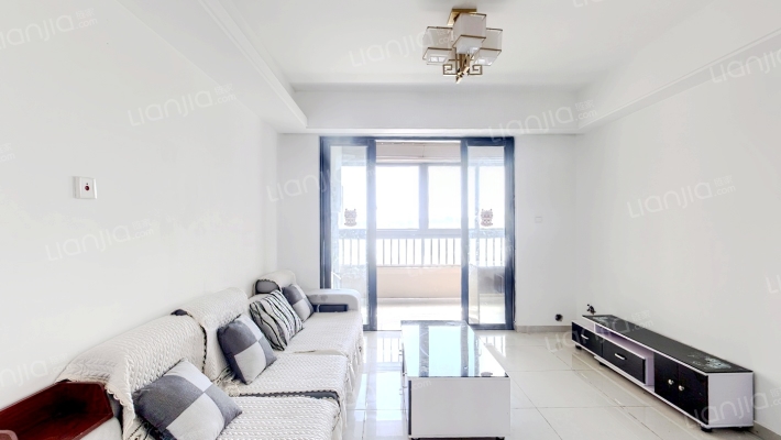 华地翡翠蓝湾三期朗园二手房实景图