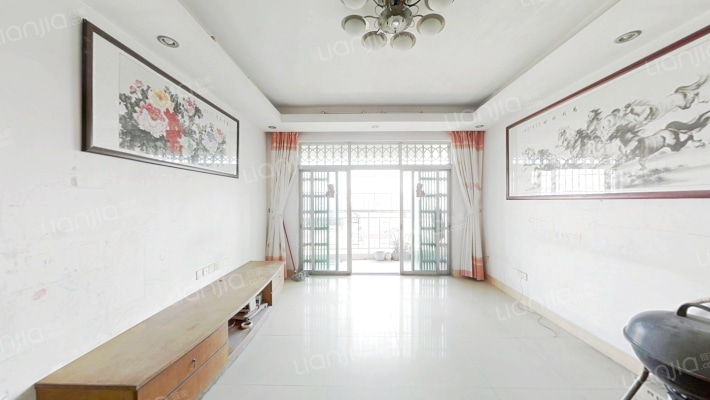 鸿日居二手房实景图