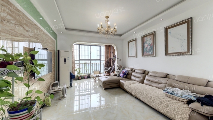 坤宇凯旋城二手房实景图