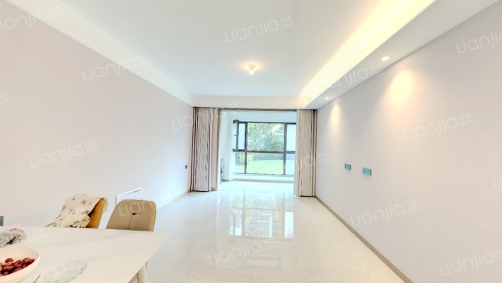 地铁万科蓝湾二手房实景图