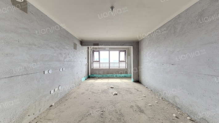 亚星江南小镇二手房实景图