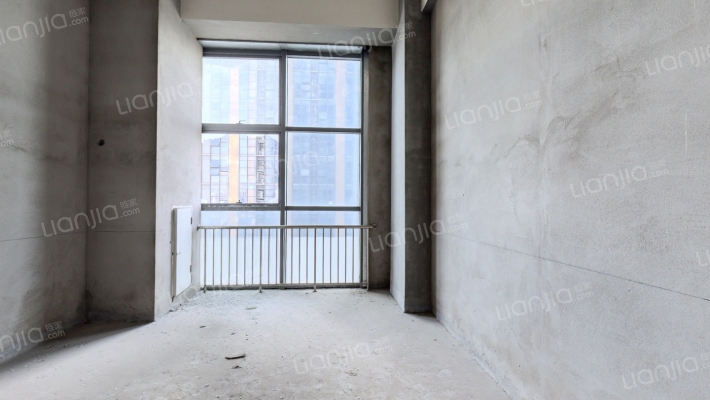 港龙财智国际二手房实景图