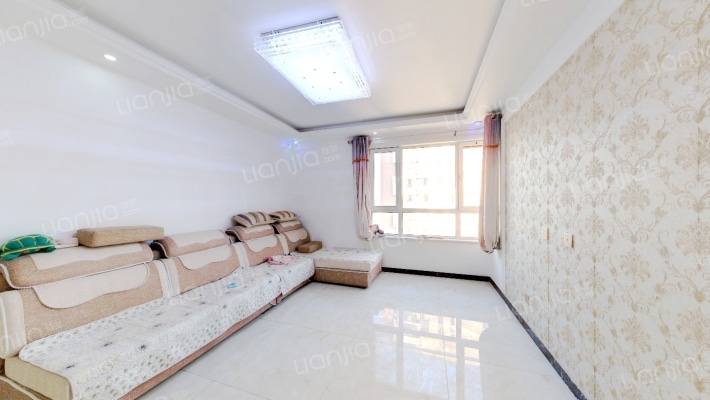 博雅盛世E区二手房实景图