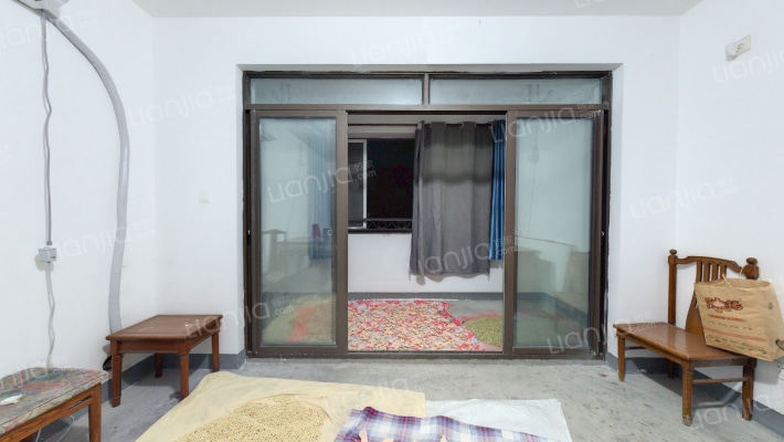 海天景苑二手房实景图