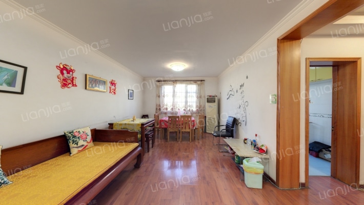 四季馨园二手房实景图