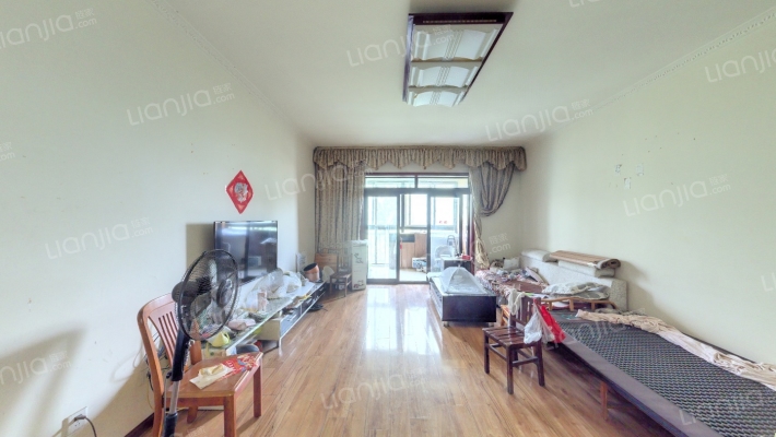 锦泰河畔二手房实景图