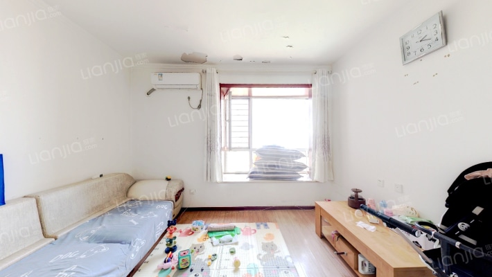 启馨园二手房实景图