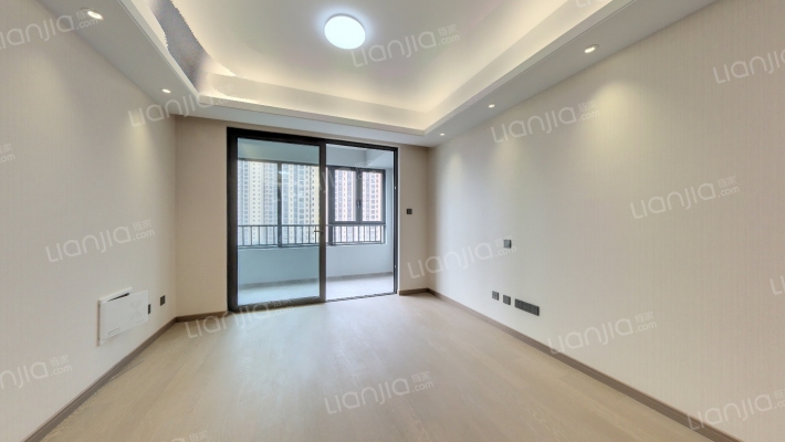 卓越大江悦府二手房实景图