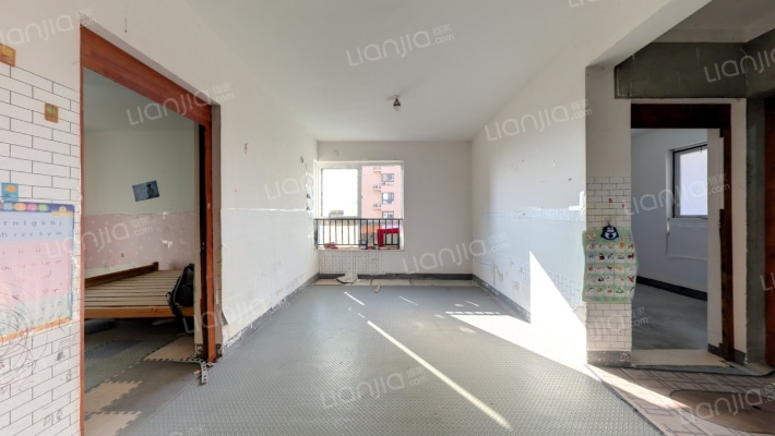 练祁佳城绿地家苑二手房实景图