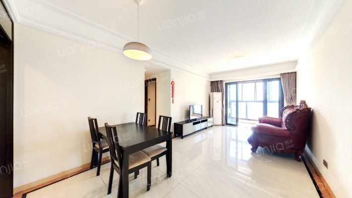 保利罗兰国际二手房实景图