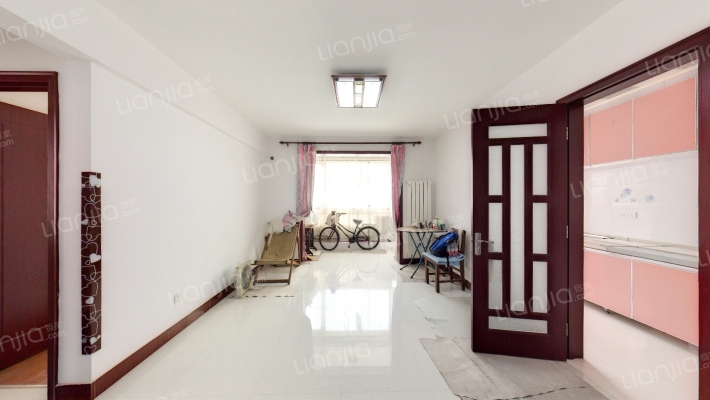 金秋新苑二手房实景图