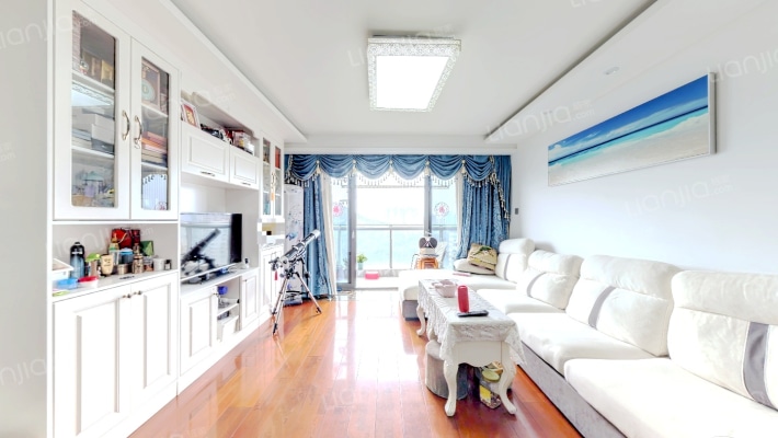 百仕达乐湖二手房实景图