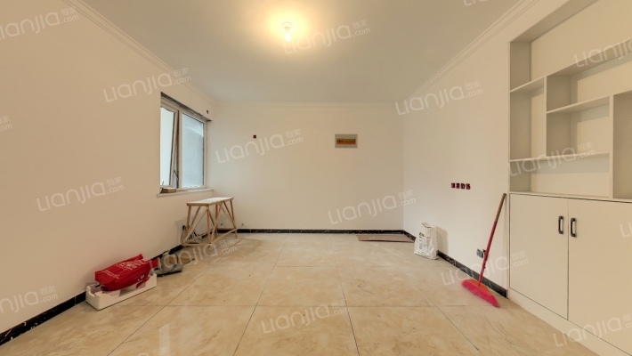 基正盛世港湾二手房实景图