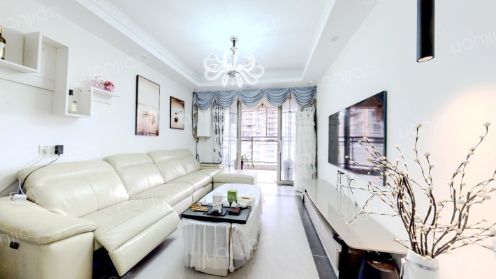 名苑星河湾3期二手房实景图