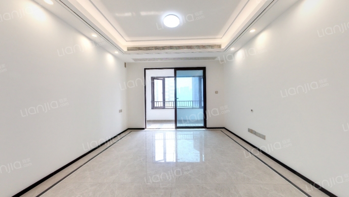 十里长江澜庭南区二手房实景图