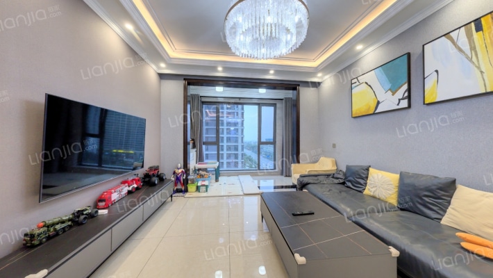 融创臻华园二手房实景图