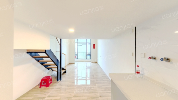 碧桂园凤凰湾兴涛苑二手房实景图