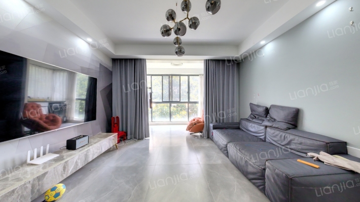 东方听潮豪园二手房实景图