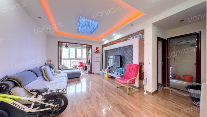 赛纳花苑二手房实景图