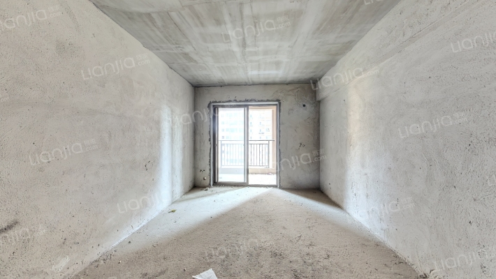 恒大山水龙盘二手房实景图