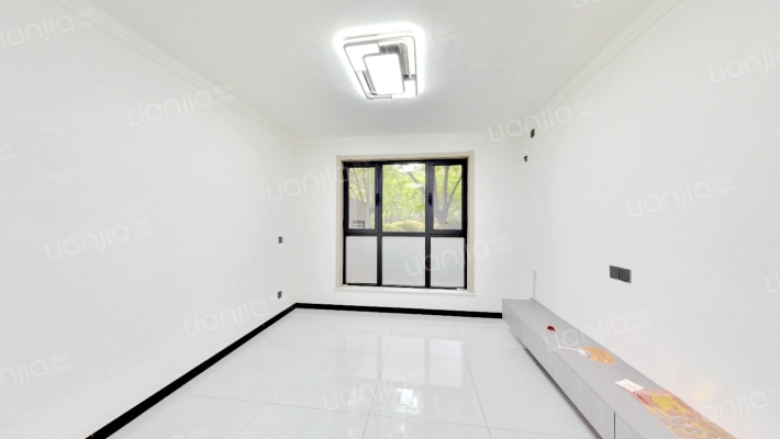 想象国际南区二手房实景图