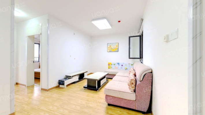 海信岱岳府二手房实景图