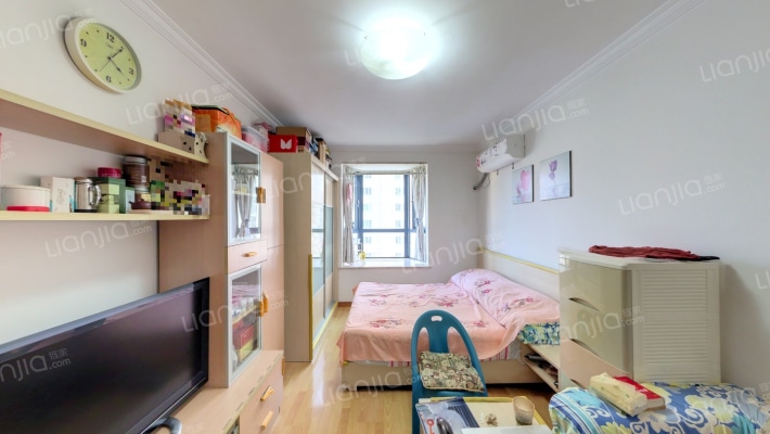 天道俪晶国际公寓二手房实景图