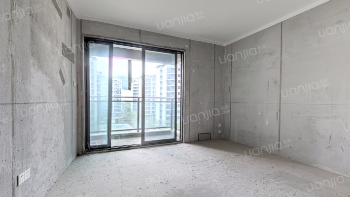 融创云玺湾二手房实景图