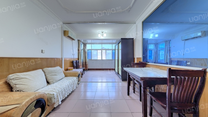 公教村二手房实景图