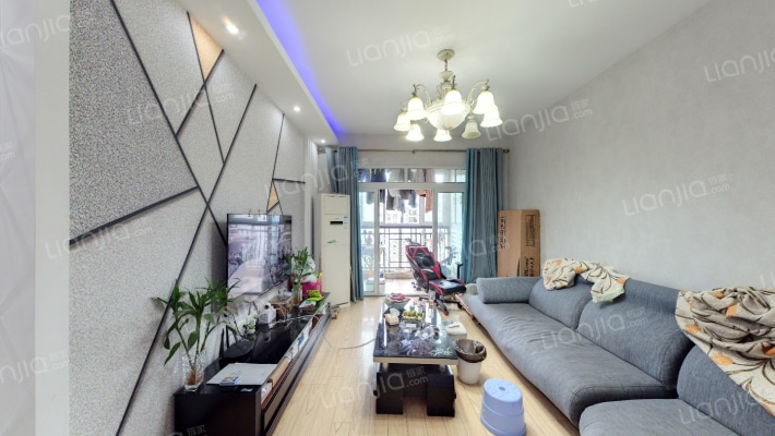 保利香槟花园F组团二手房实景图