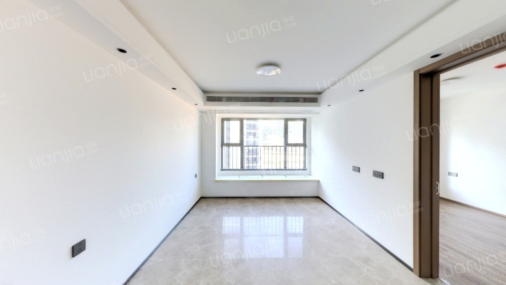 中海寰宇时代二手房实景图