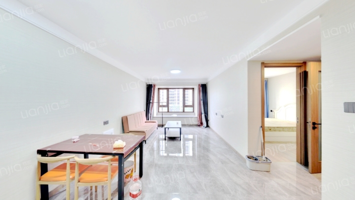 万科星光城二手房实景图