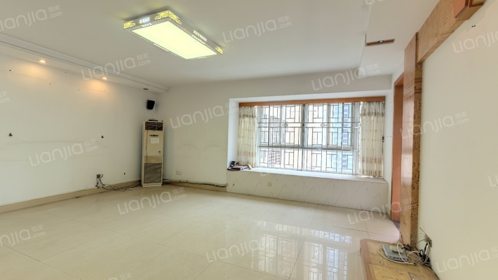 粮食大厦二手房实景图