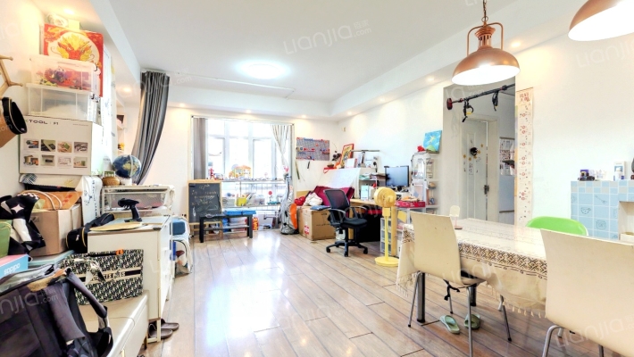 新华豪庭二手房实景图