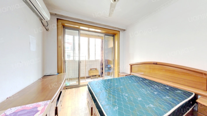 西南小区二手房实景图