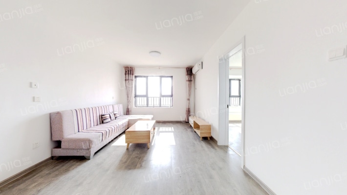 瞰湖花苑二手房实景图