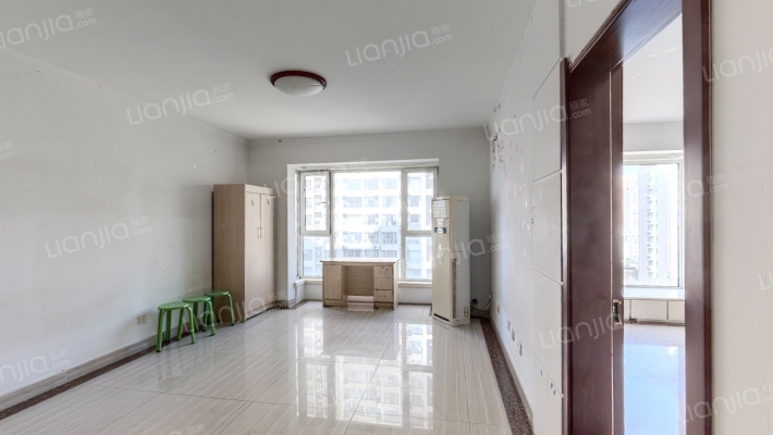 大地锐城二手房实景图