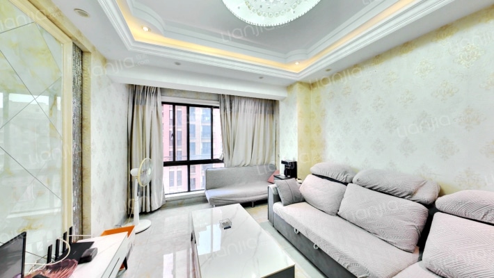 冠城晶典二手房实景图