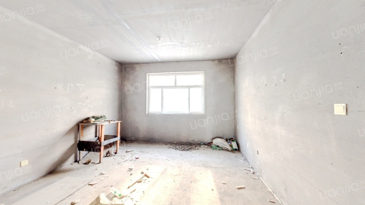 恒达孔雀城二手房实景图