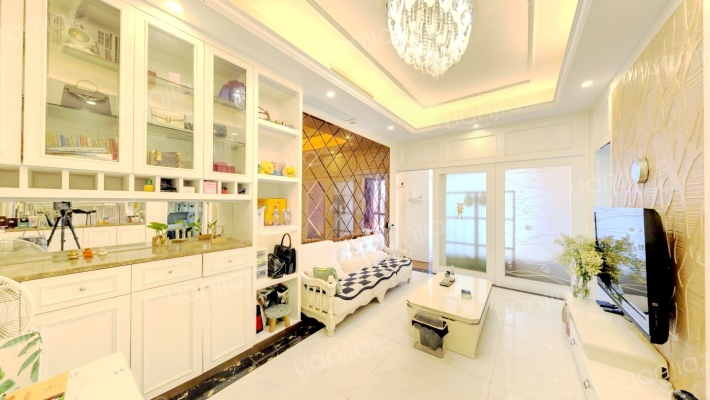 信和中央广场二手房实景图