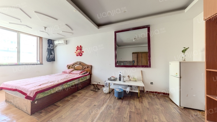 金苹果公寓二手房实景图