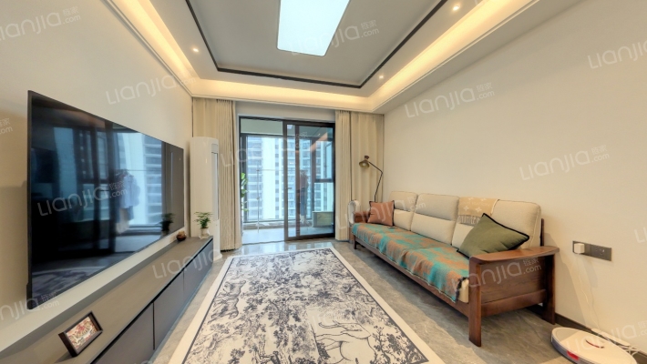 万科东湖堤白二手房实景图